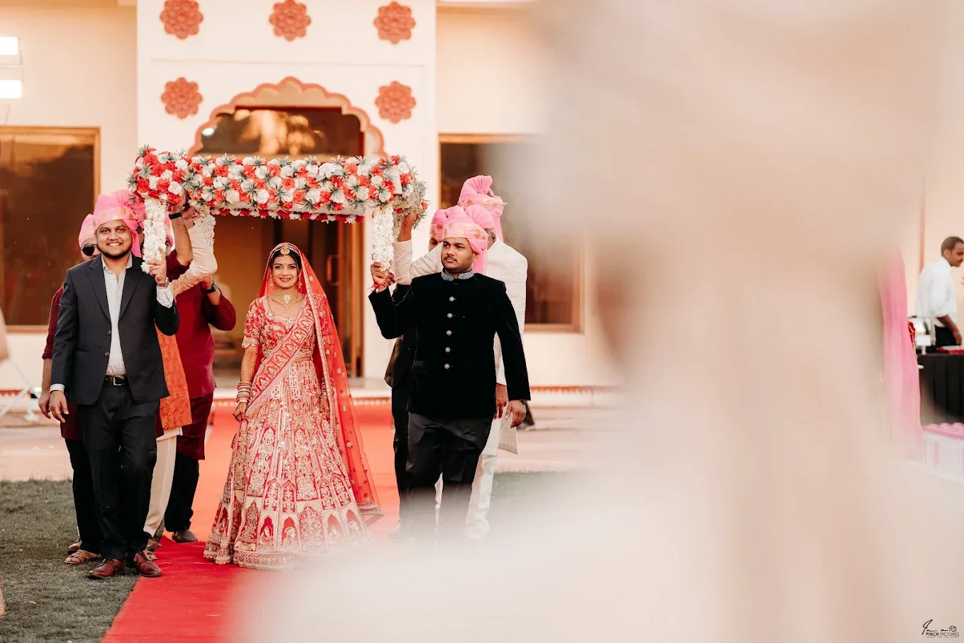 In A Pinch Picture Wedding Photographers